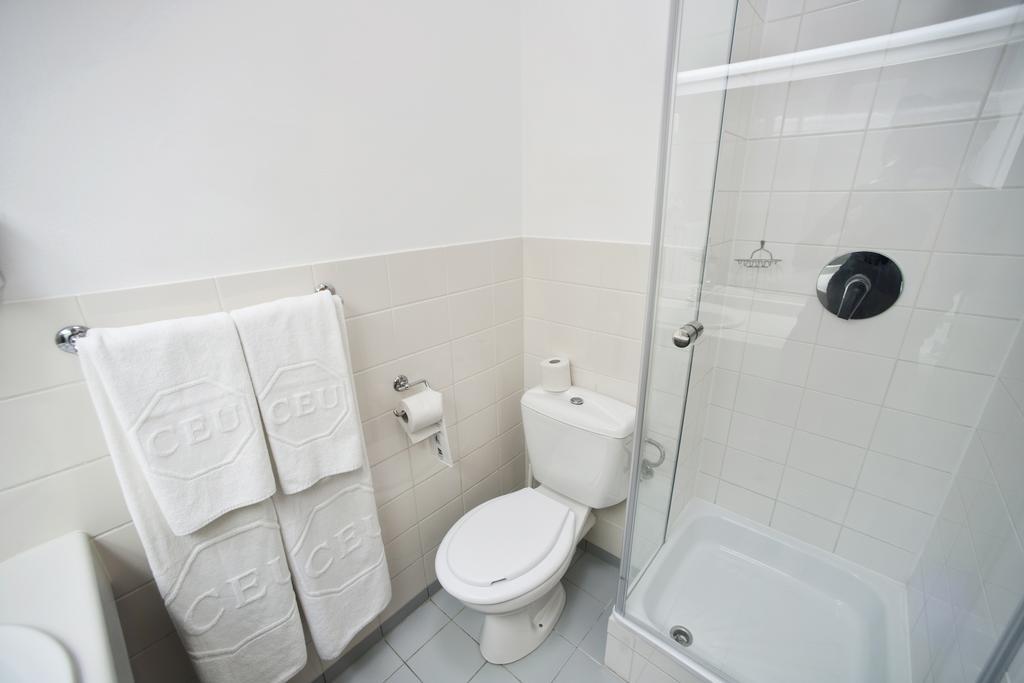 Ceu Konferencia Koezpont Hotel Budapest Bilik gambar